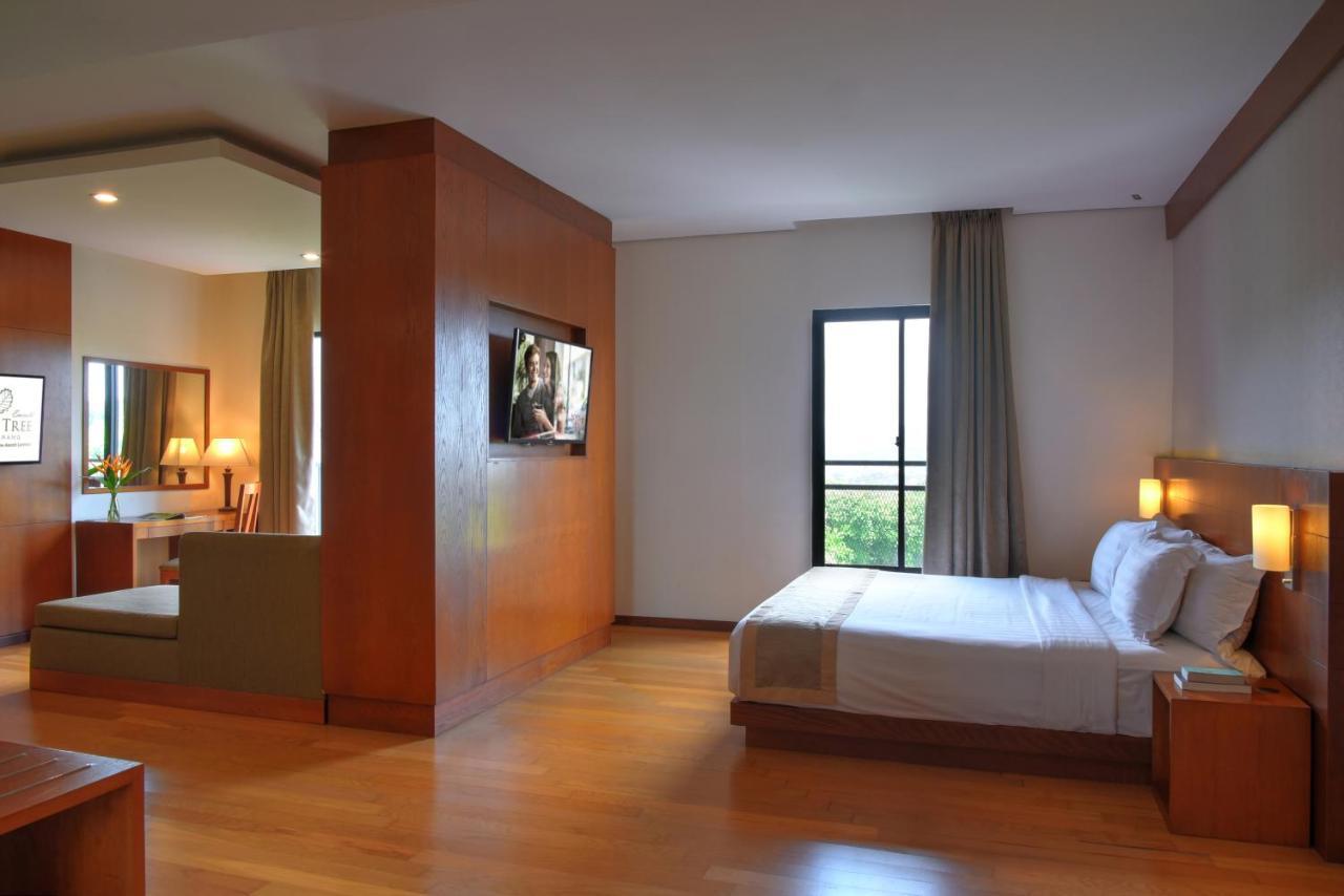 Oak Tree Emerald Hotel & Coventions Semarang Eksteriør billede