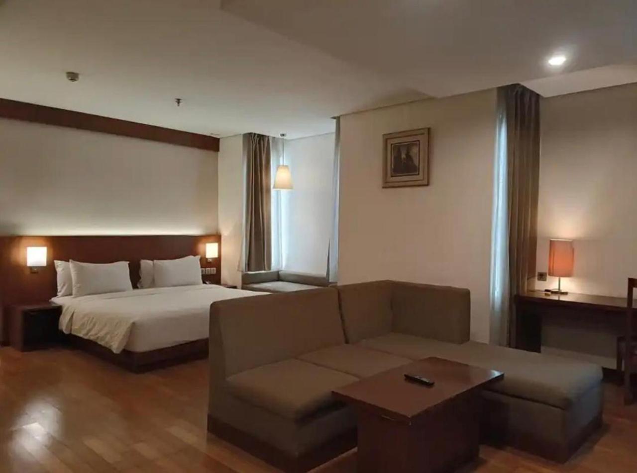 Oak Tree Emerald Hotel & Coventions Semarang Eksteriør billede
