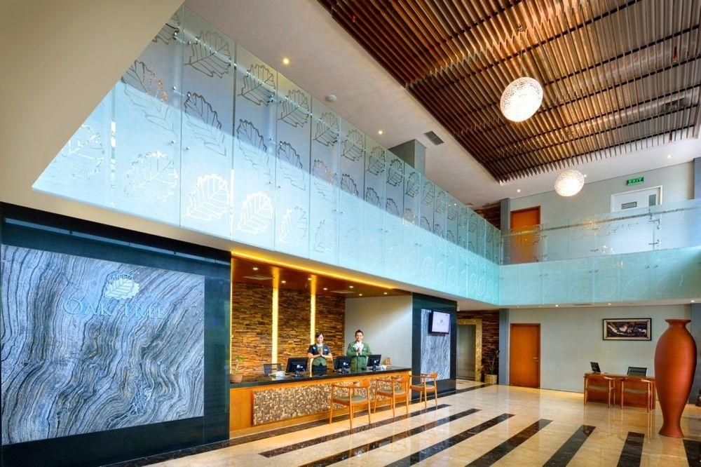 Oak Tree Emerald Hotel & Coventions Semarang Eksteriør billede