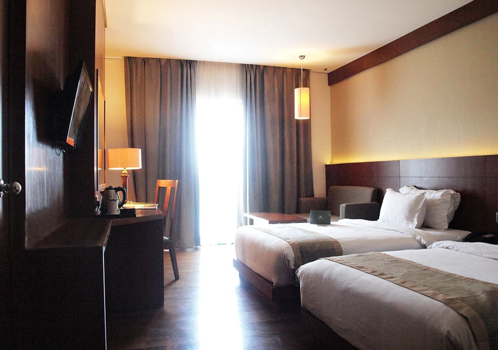 Oak Tree Emerald Hotel & Coventions Semarang Eksteriør billede