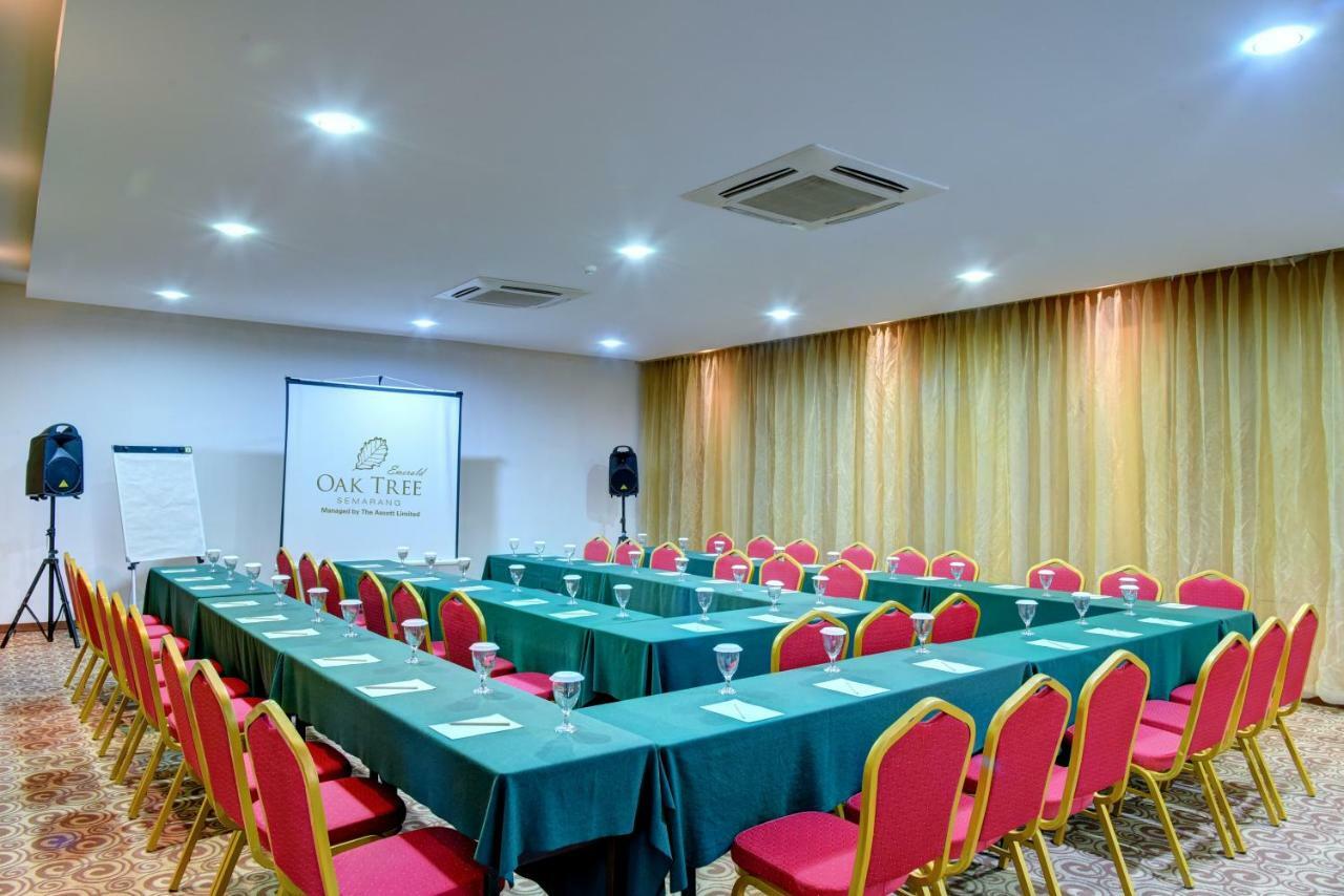 Oak Tree Emerald Hotel & Coventions Semarang Eksteriør billede